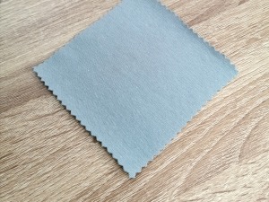 mineral trikotazas
