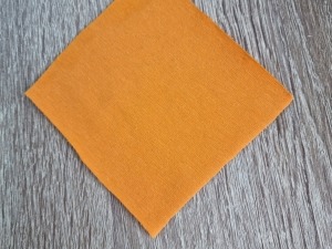 Mango spalvos džersis